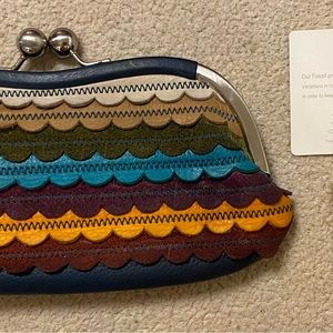 Fossil Kiss Lock Leather Accessory Bag Clutch